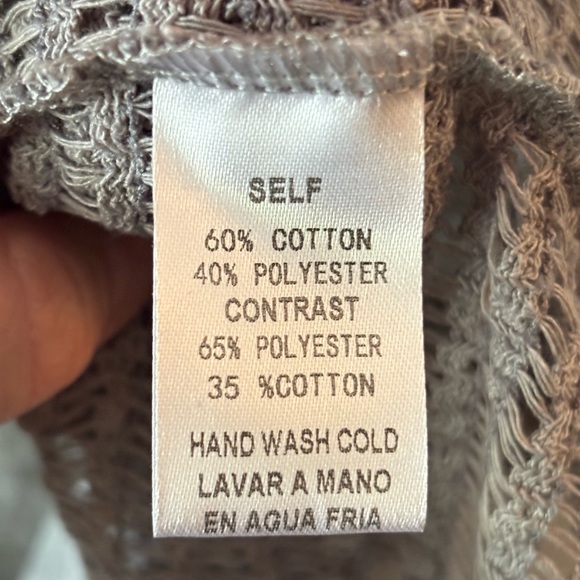 ANDREE BY UNIT Gray Short Sleeve Top with Mesh Detail - Picture 7 of 7